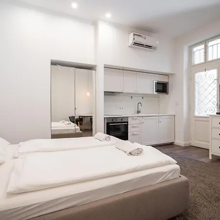 Z32 - & Chic - Stylish By Bqa Apartment *