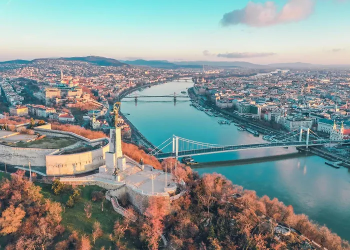 Z32 - & Chic - Stylish By Bqa * בודפשט