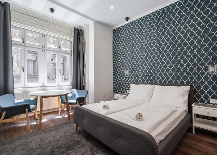 Z32 - & Chic - Stylish By Bqa דירה בודפשט