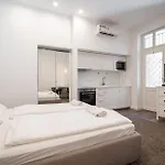 Z32 - & Chic - Stylish By Bqa Apartament *