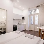 Z32 - & Chic - Stylish By Bqa Apartament Budapesta