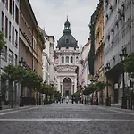 Z32 - & Chic - Stylish By Bqa * Budapesta
