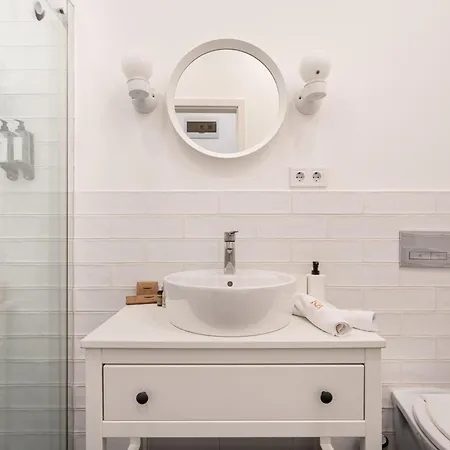 Z32 - & Chic - Stylish By Bqa Apartman